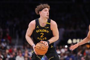 开云体育官网-腿软脑子也慢！！波杰姆斯基16中6得14分3板4助2断 三分6中2