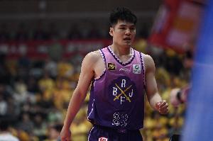 开云官网-赵探长:陈国豪与北控合同到期 目前至少有5家俱乐部对他有意