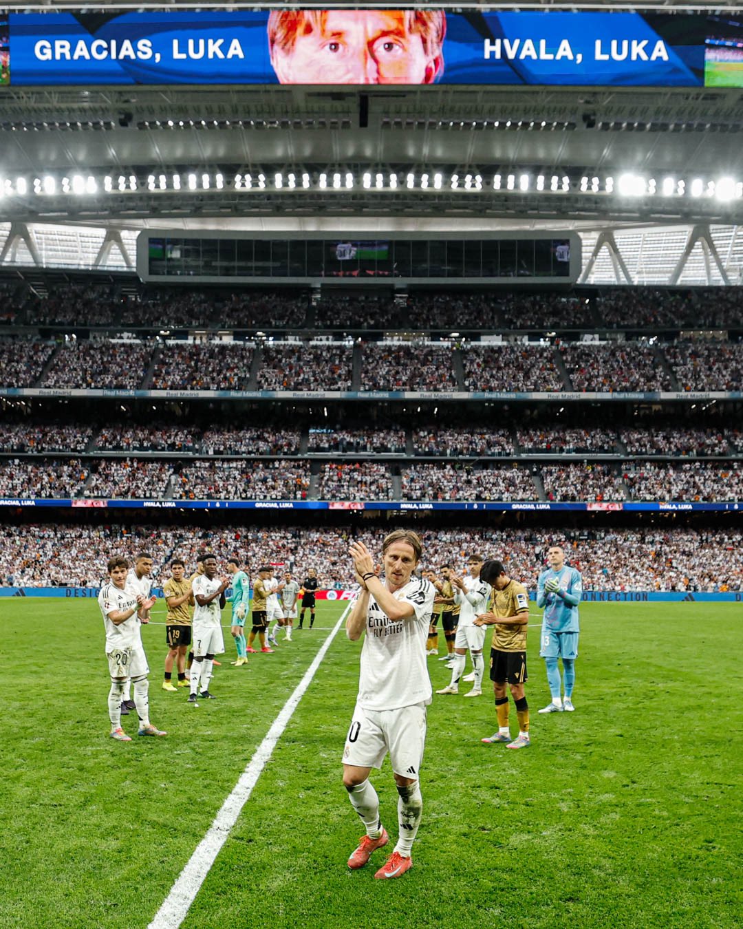 莫德里奇：希望帮助球队拿下世俱杯，再用一个奖杯结束皇马生涯